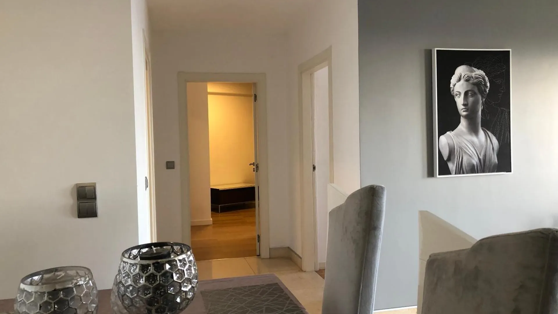 Forum Ocean View Apartment 푼샬