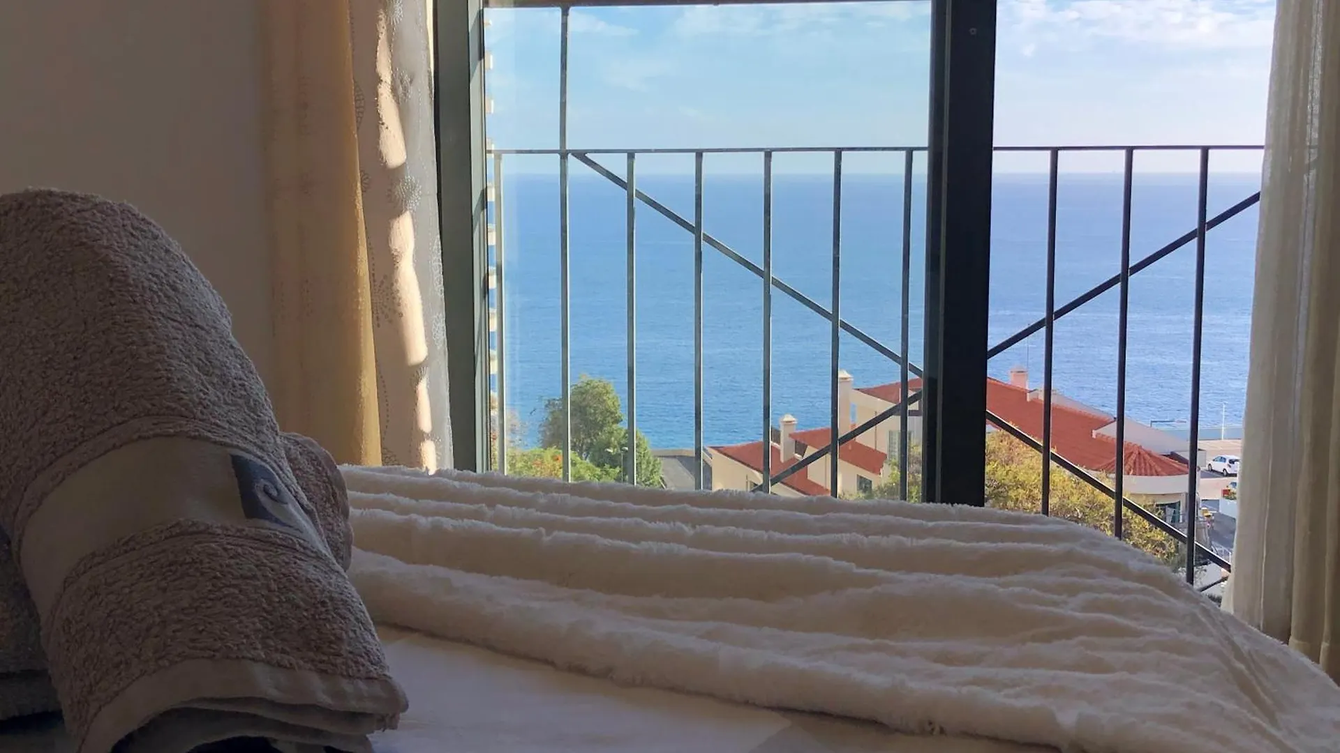 Forum Ocean View Apartment 푼샬