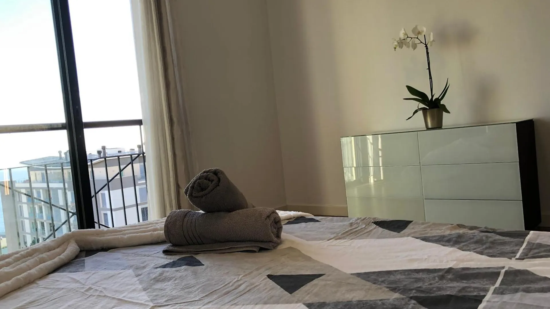 Forum Ocean View Apartment 푼샬 0*,