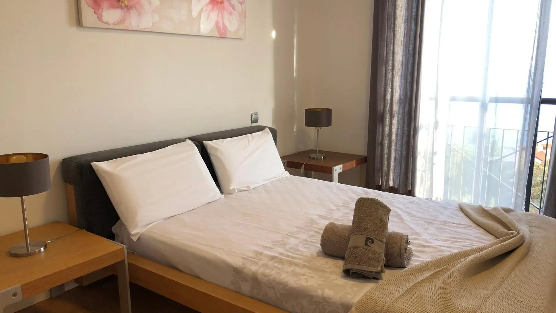 Forum Ocean View Apartment 푼샬 포르투갈