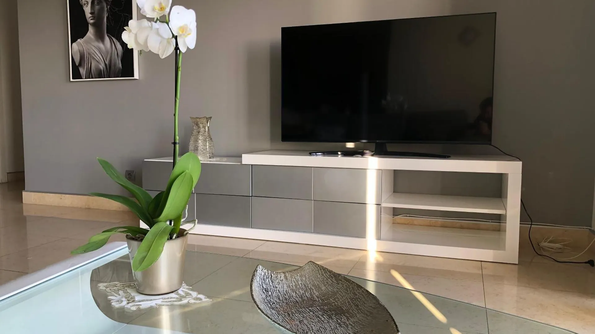 Forum Ocean View Apartment 푼샬 포르투갈