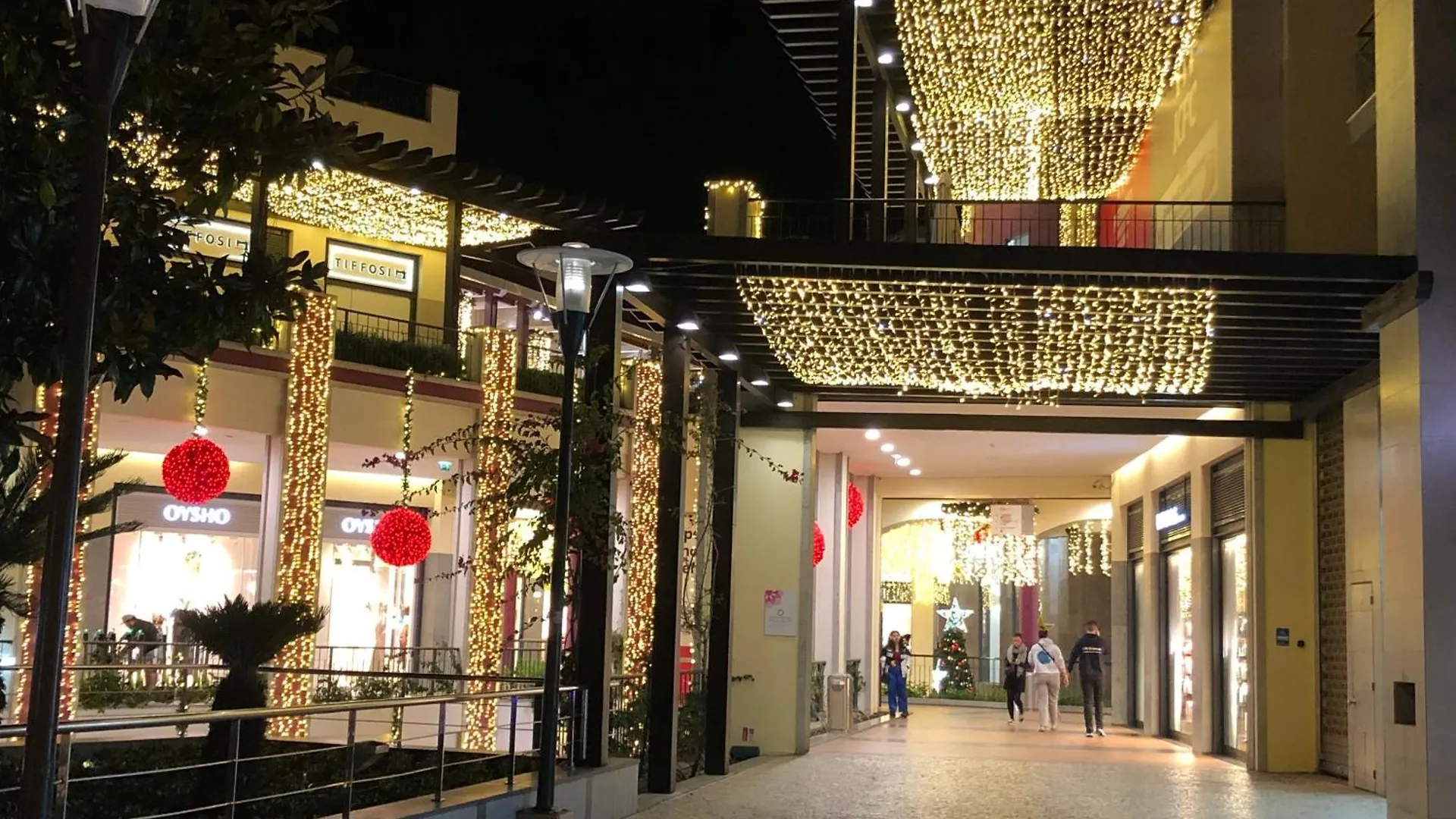 Forum Ocean View Apartment 푼샬